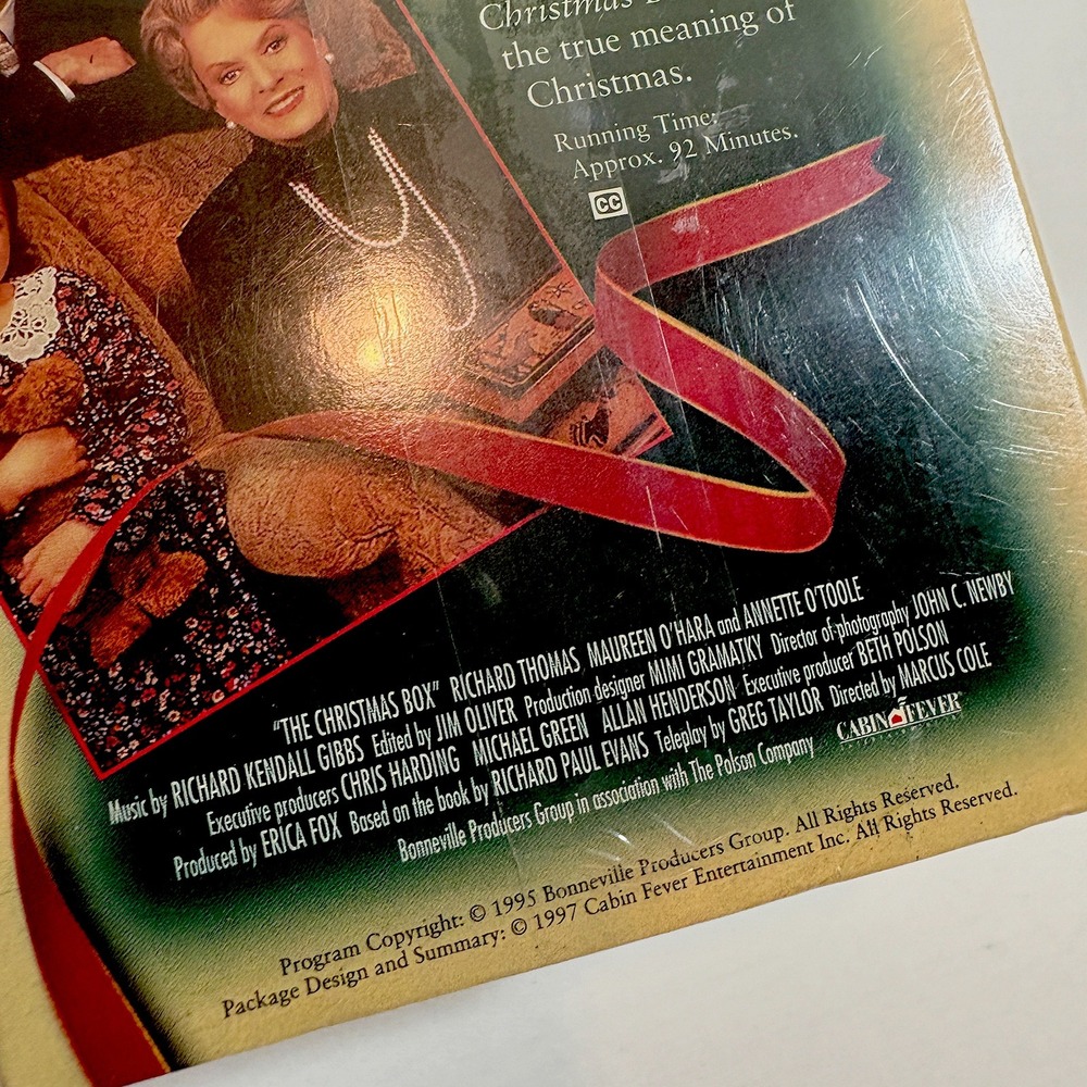 The Christmas Box 1995 VHS Richard Thomas Maureen O'Hara Holiday Movie SEALED - Picture 8 of 9
